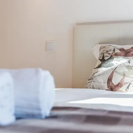 Guestready - Miragaia Stone & Apartment Porto